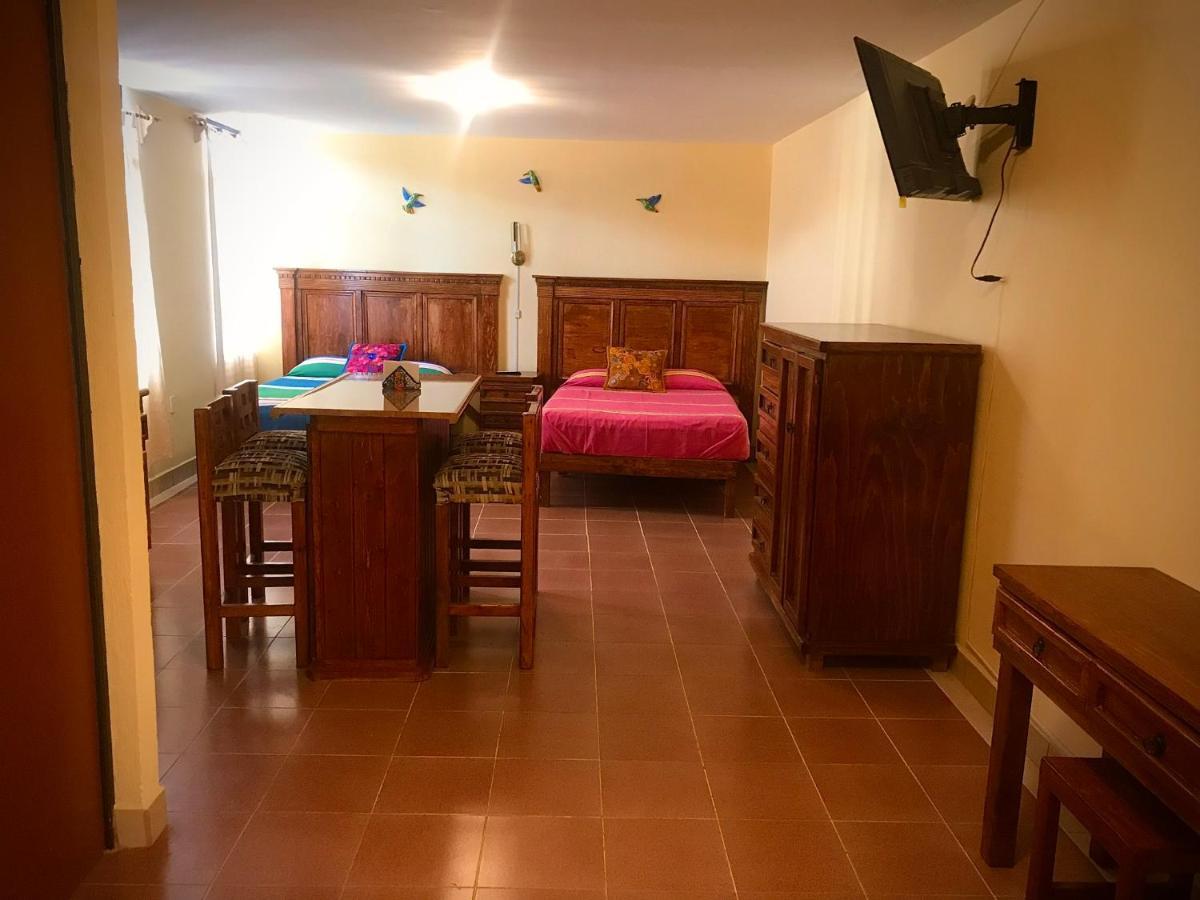 Departamentos Suites Centro * Guanajuato